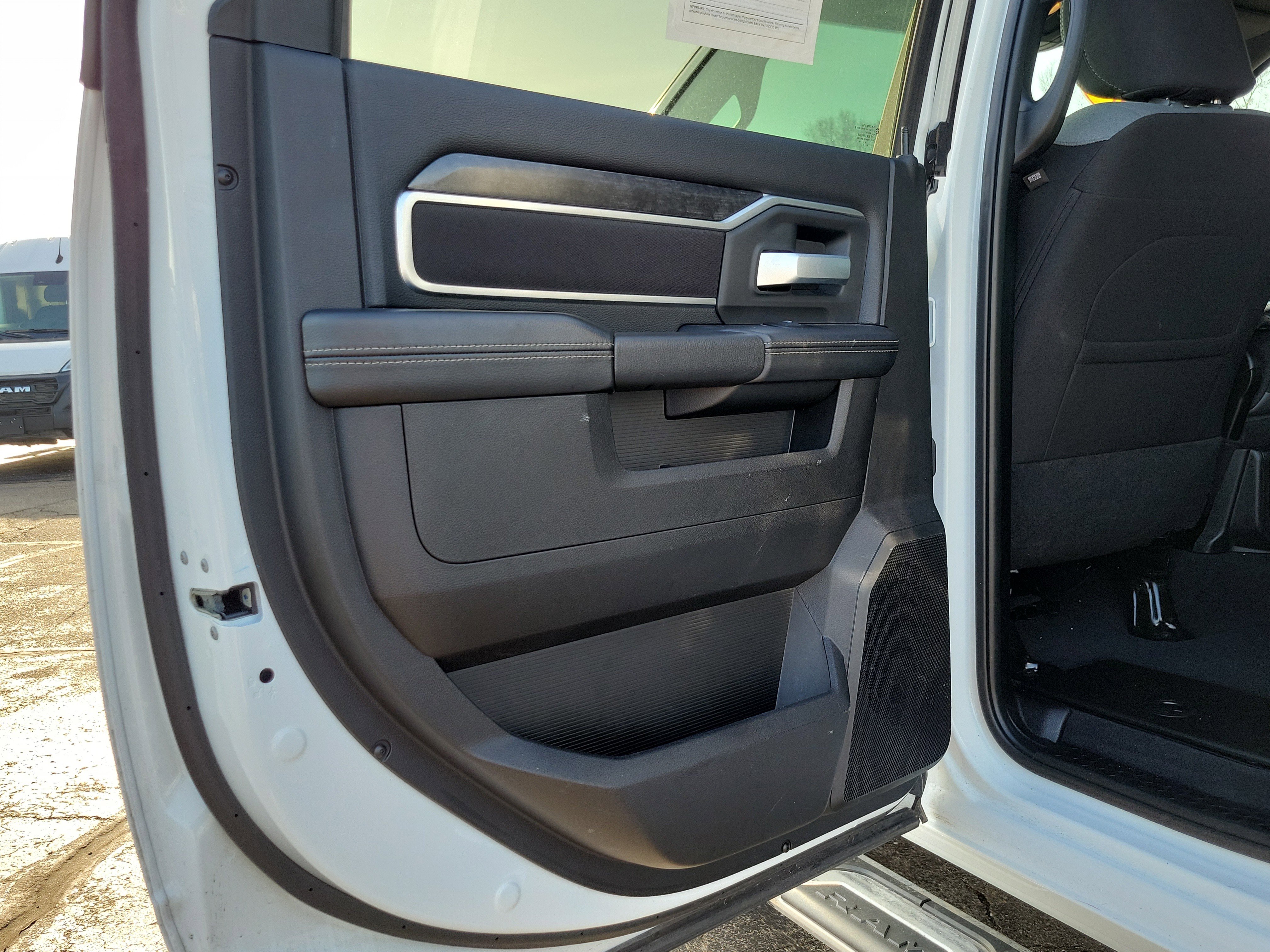 Used 2024 RAM 2500 Big Horn w/ Bed Utility Group image 19