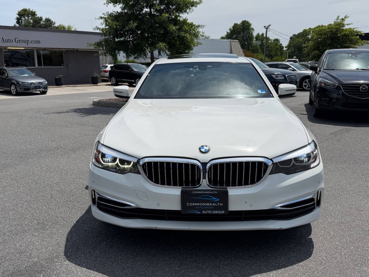 Used 2019 BMW 540i xDrive w/ Convenience Package AWD/4WD image 2