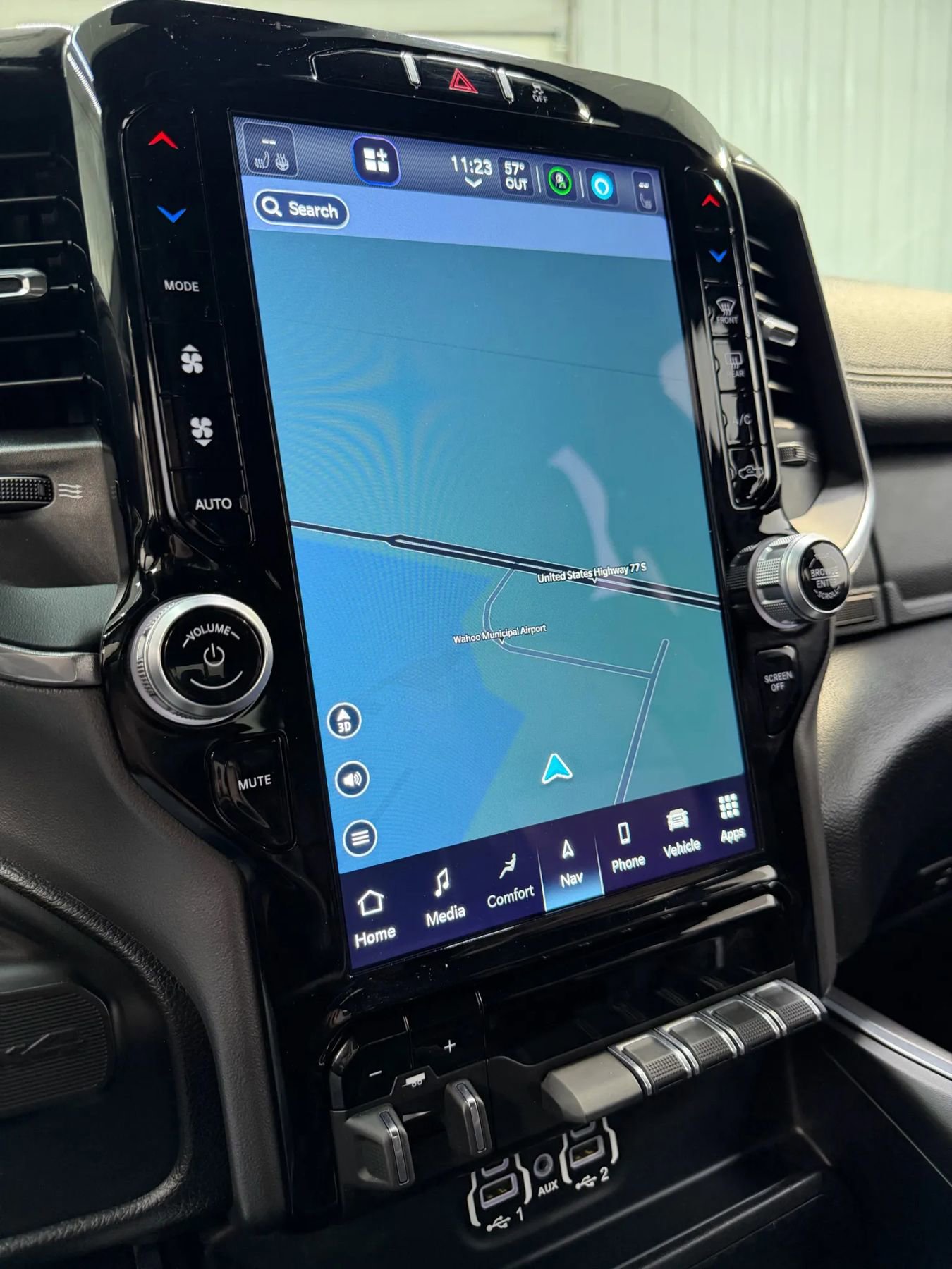 Used 2022 RAM 3500 Laramie w/ Night Edition image 27