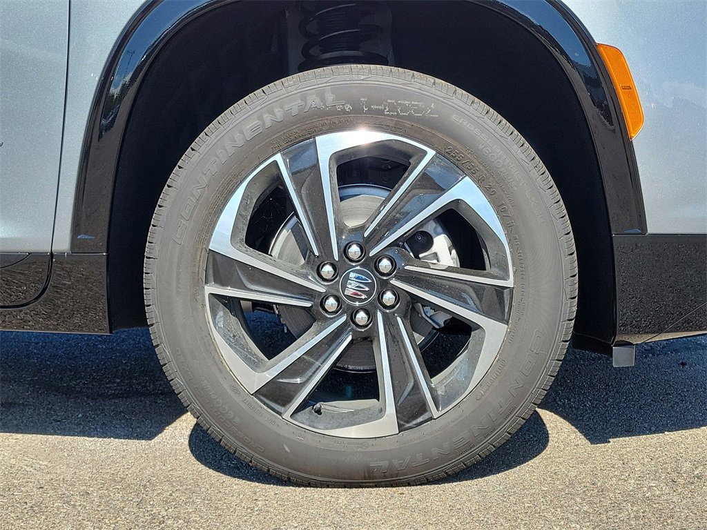 New 2026 Buick Enclave Sport Touring w/ Power Package image 5
