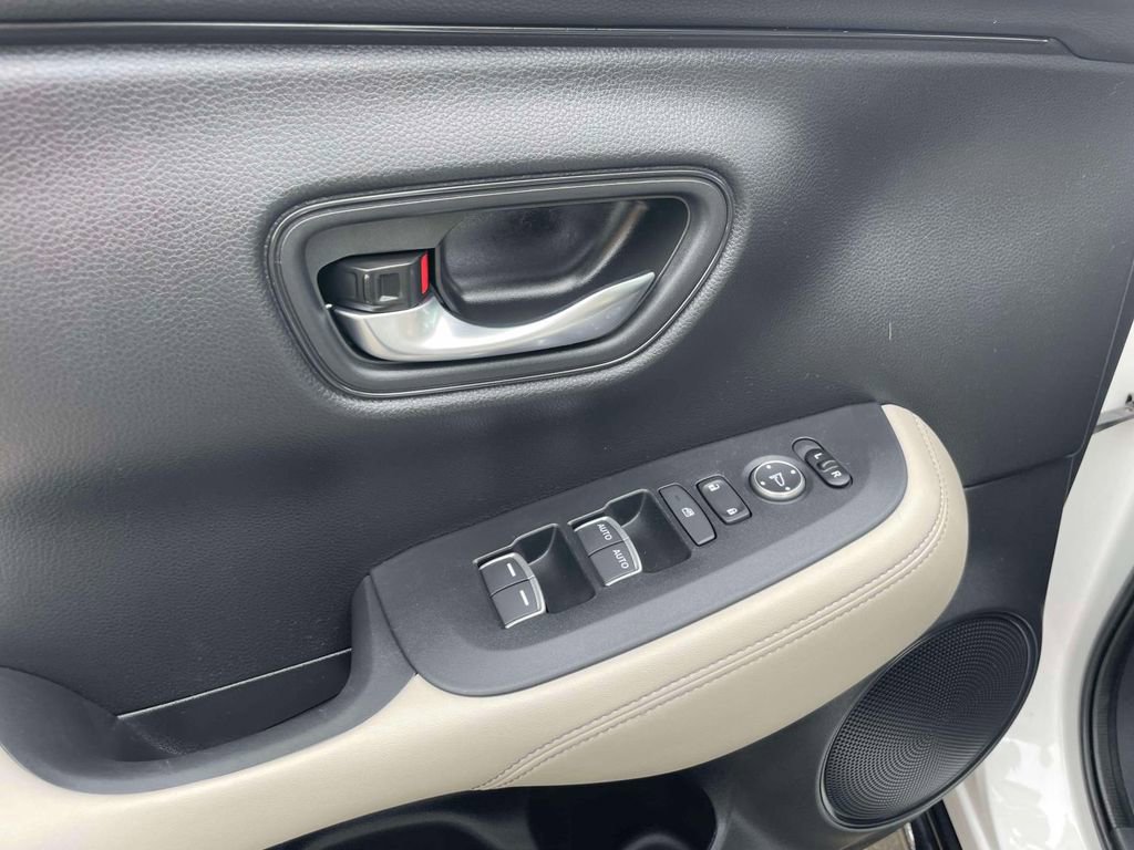 Certified 2024 Honda HR-V EX-L image 16
