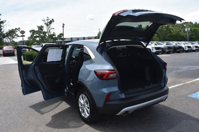 Used 2023 Ford Escape Active w/ Tech Pack #1 AWD/4WD image 17