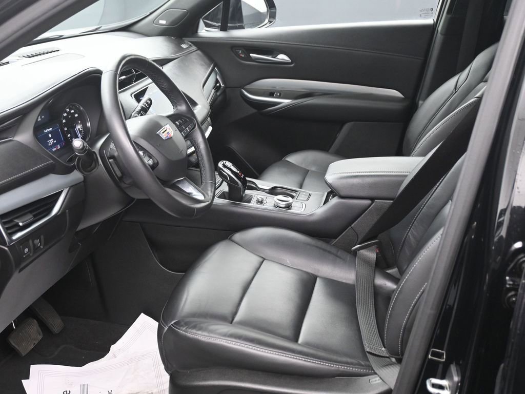 Certified 2023 Cadillac XT4 Premium Luxury w/ Cold Weather Package image 10