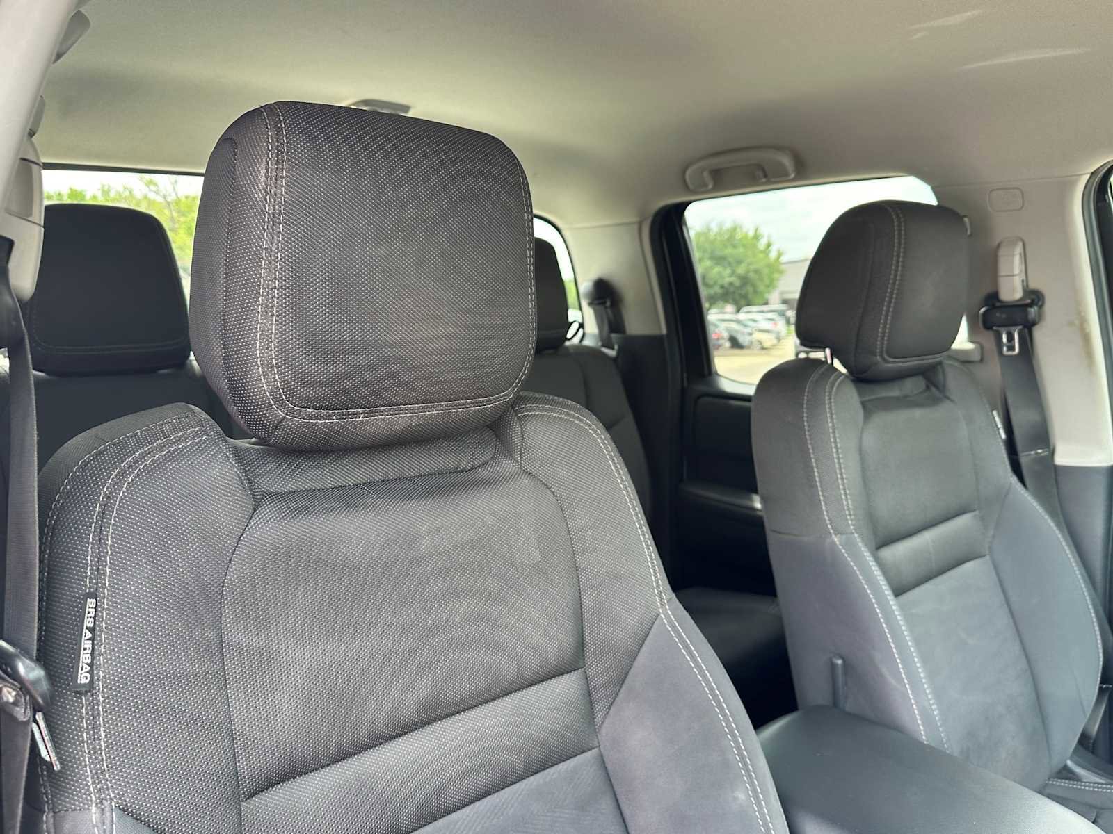Used 2022 Nissan Frontier SV w/ Technology Package RWD image 24