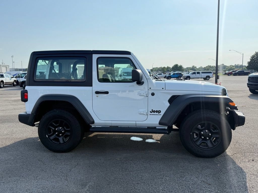 Used 2024 Jeep Wrangler Sport AWD/4WD image 9