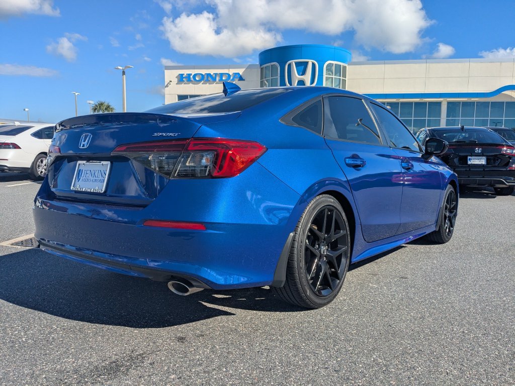 Used 2024 Honda Civic Sport image 3