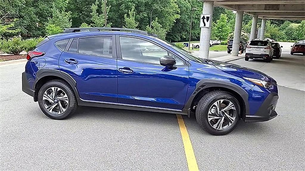 New 2025 Subaru Crosstrek 2.0i Premium image 9