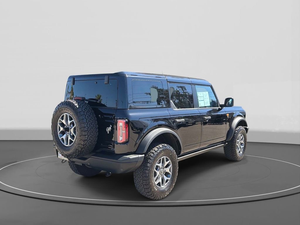 Certified 2025 Ford Bronco Badlands image 6
