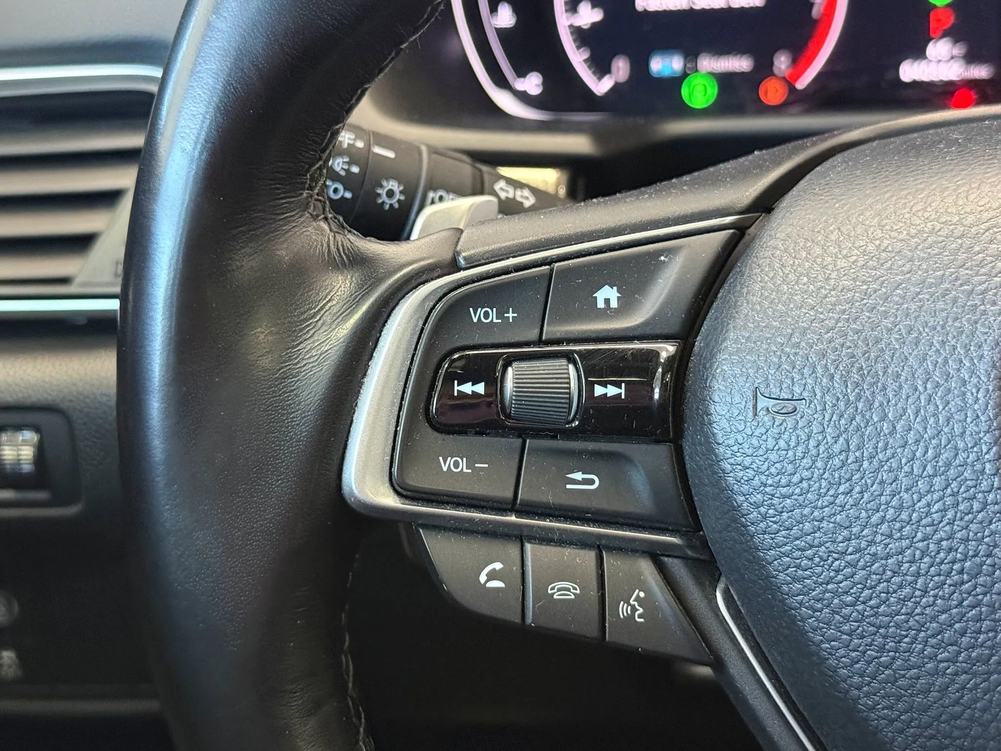 Used 2021 Honda Accord Sport image 11