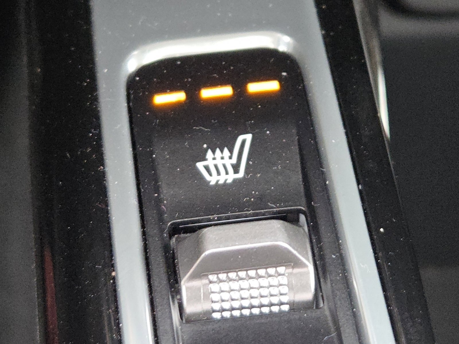 Used 2023 Kia Sorento SX image 6