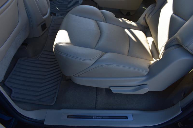 Used 2019 Cadillac Escalade ESV Luxury image 37