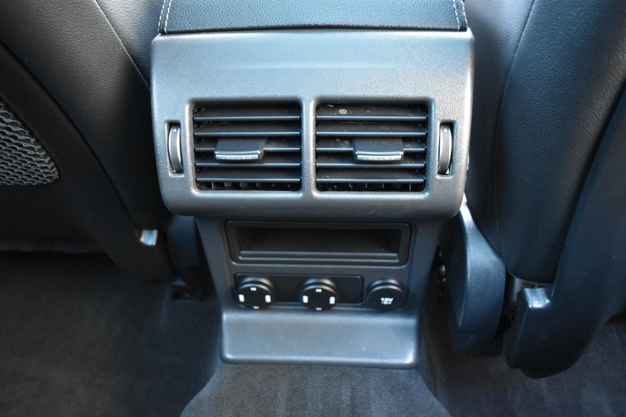 Used 2018 Jaguar F-PACE S AWD/4WD image 40