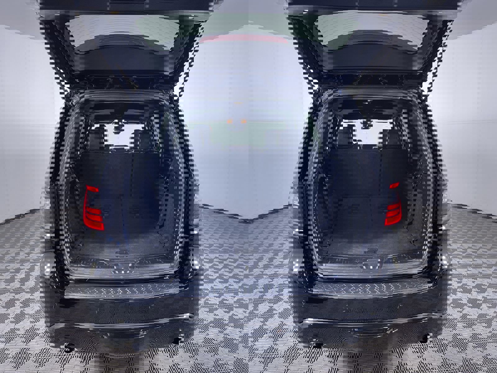 Used 2023 Dodge Durango R/T image 26