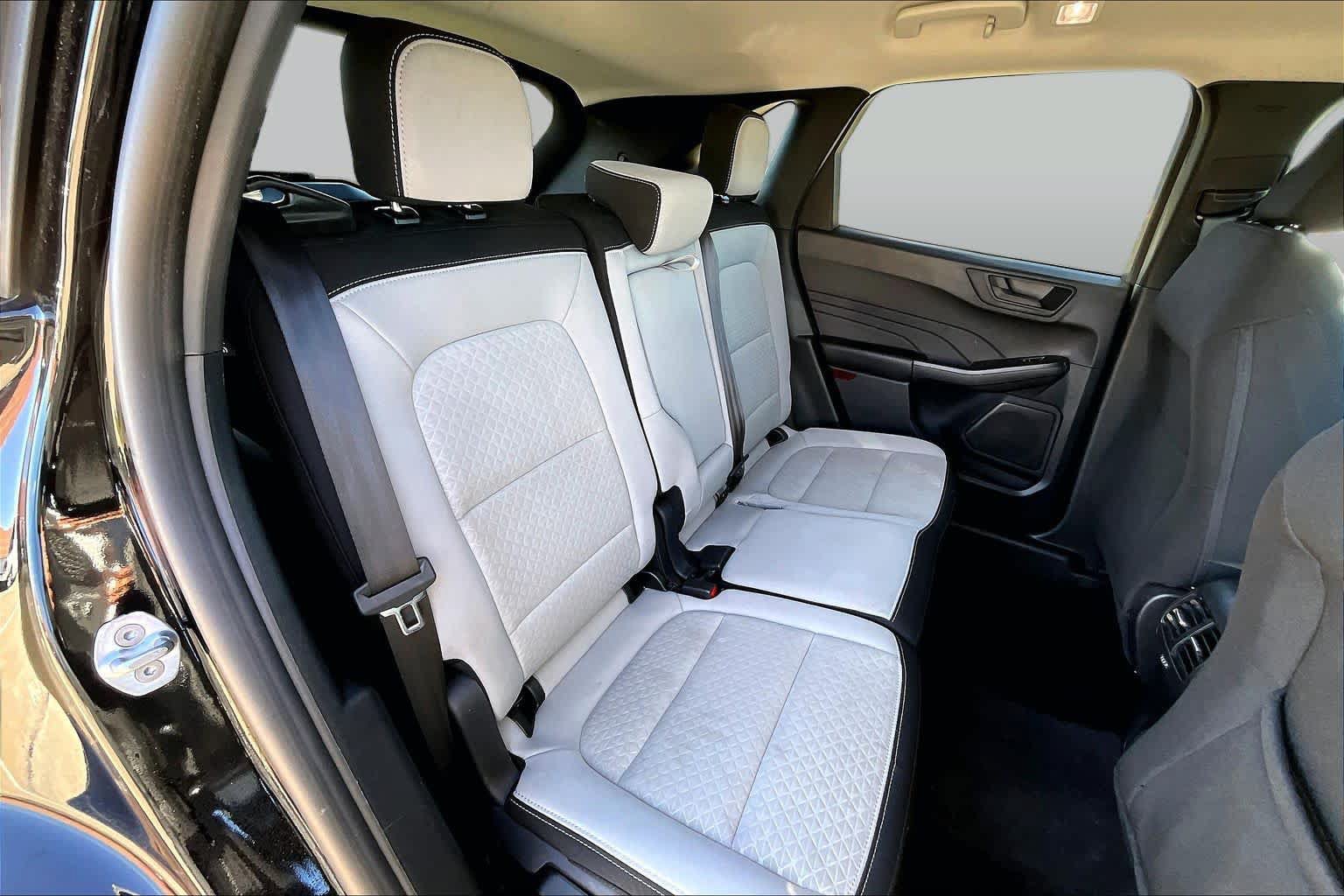 Used 2025 Ford Escape Active AWD/4WD image 35