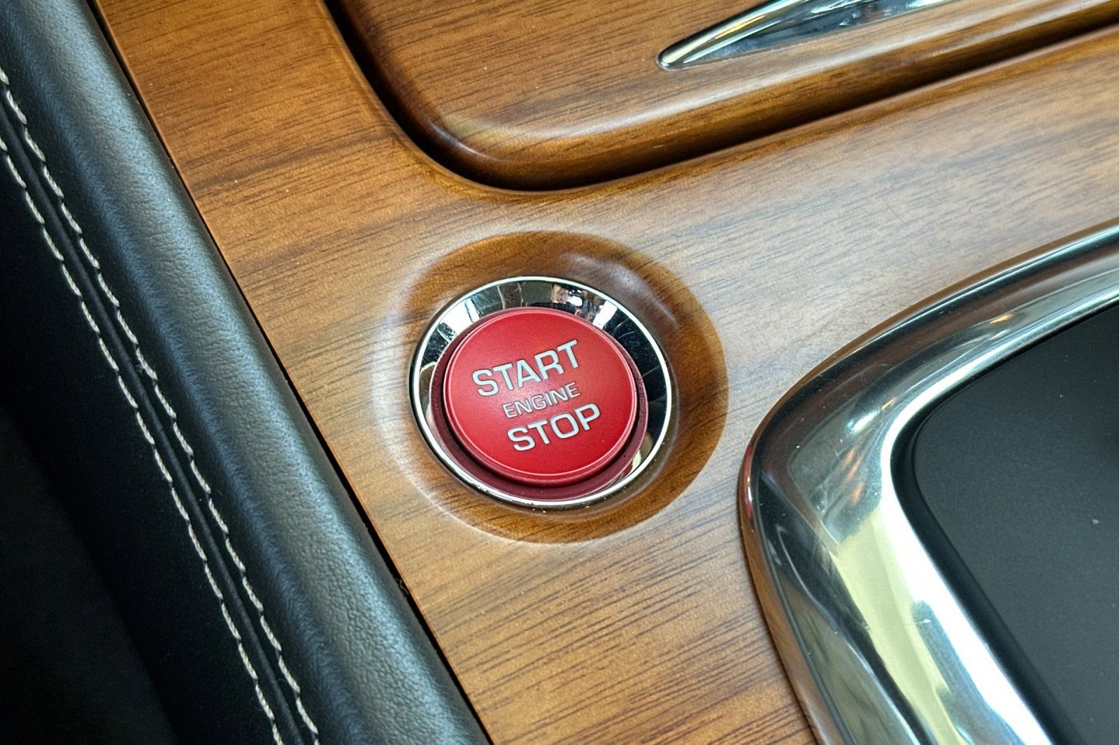 Used 2008 Jaguar XKR R image 23