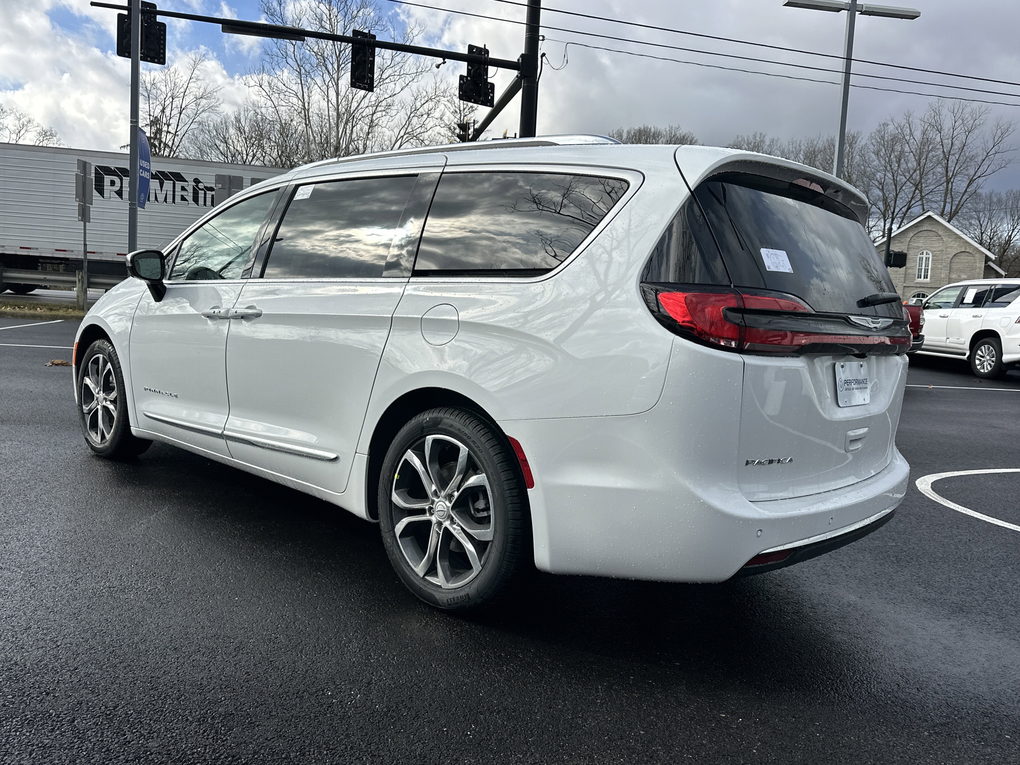 New 2026 Chrysler Pacifica Pinnacle image 26
