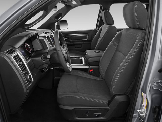 Used 2024 RAM 1500 Warlock AWD/4WD image 10