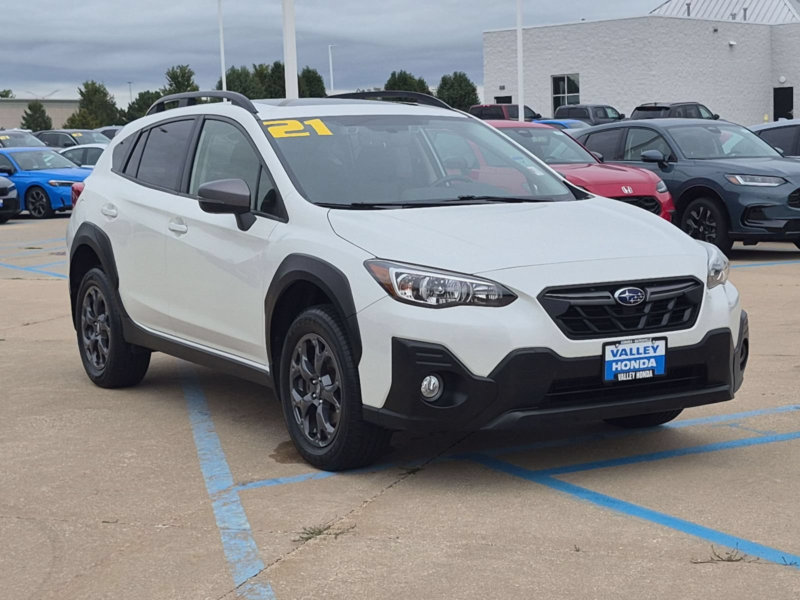 Used 2021 Subaru Crosstrek 2.5i Sport w/ Moonroof Package AWD/4WD image 4