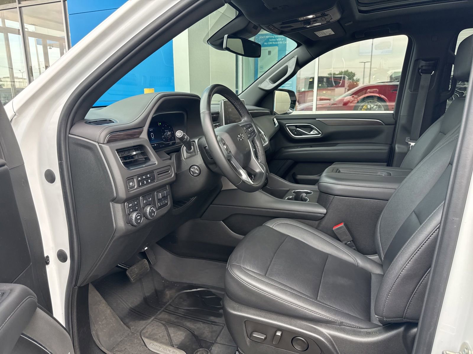 Used 2023 Chevrolet Tahoe Z71 w/ Z71 Off-Road Package AWD/4WD image 22
