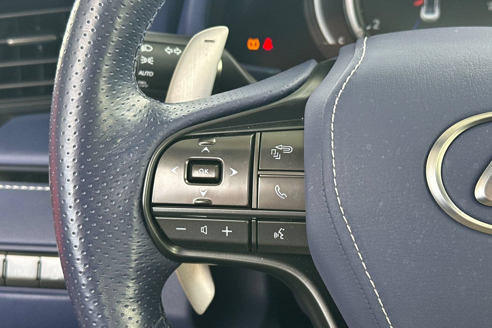 Used 2018 Lexus LC 500 Coupe w/ Launch Edition RWD image 24