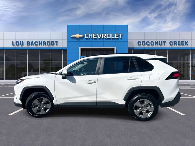 Used 2024 Toyota RAV4 XLE FWD image 5