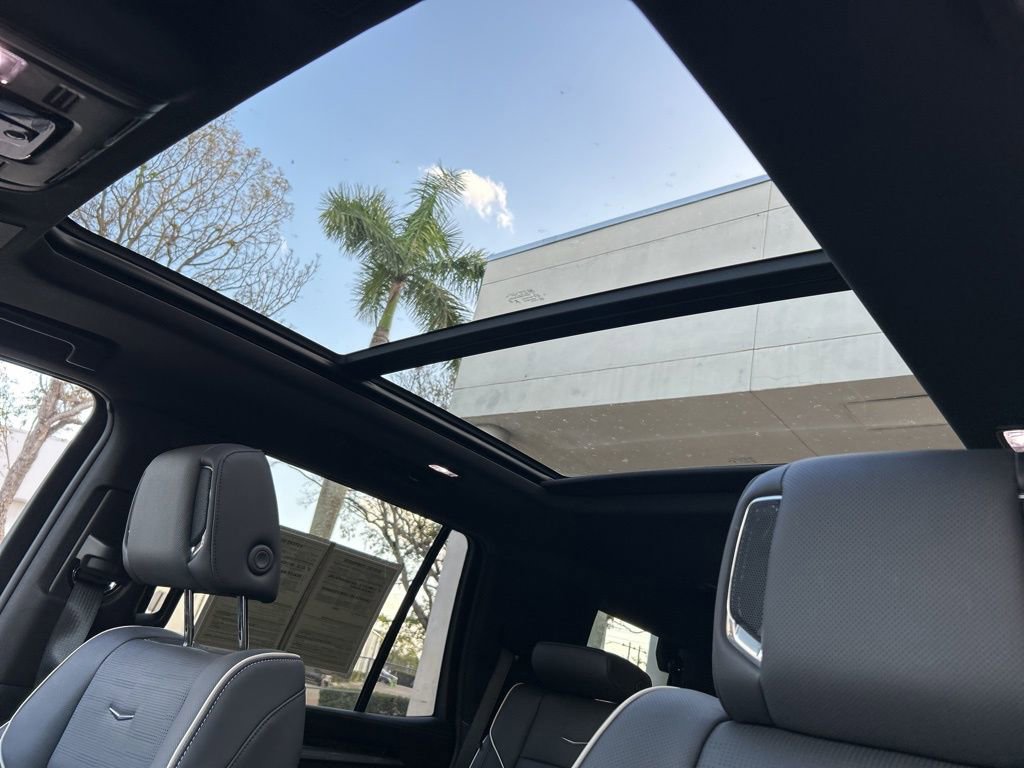 Used 2026 Cadillac Escalade Sport image 19