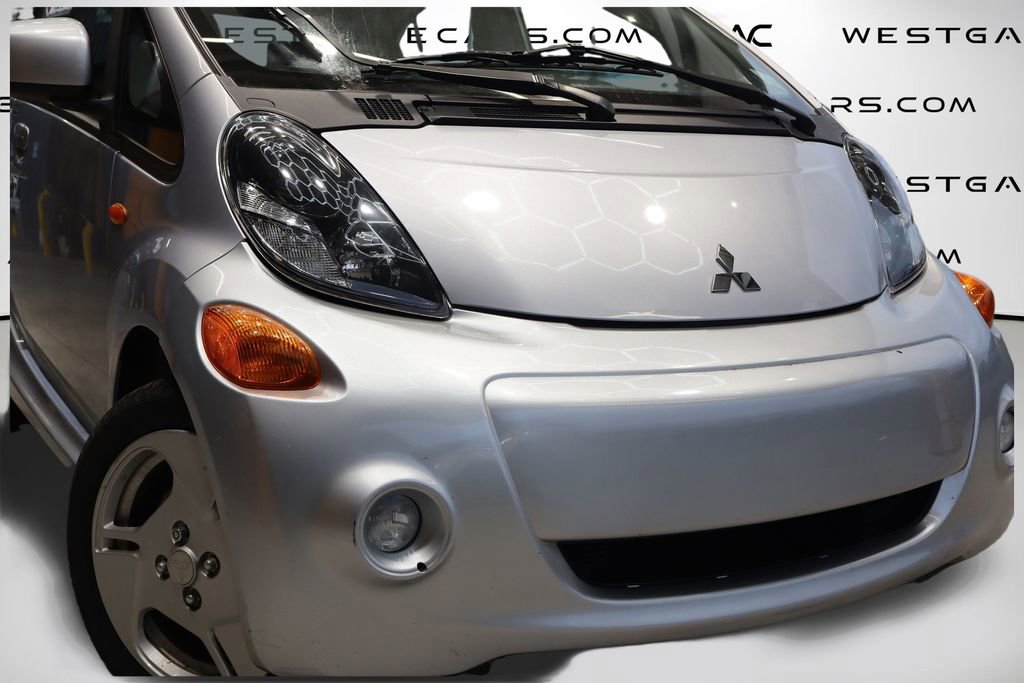 Used 2012 Mitsubishi i SE image 35