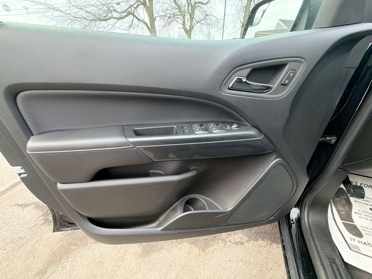 Certified 2022 GMC Canyon AT4 w/ Trailering Package image 20