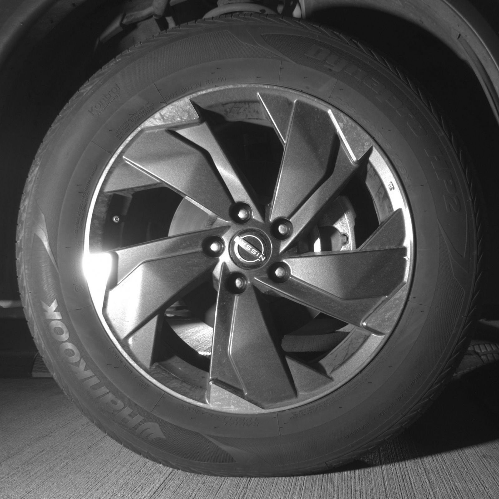 Used 2025 Nissan Rogue SV AWD/4WD image 12
