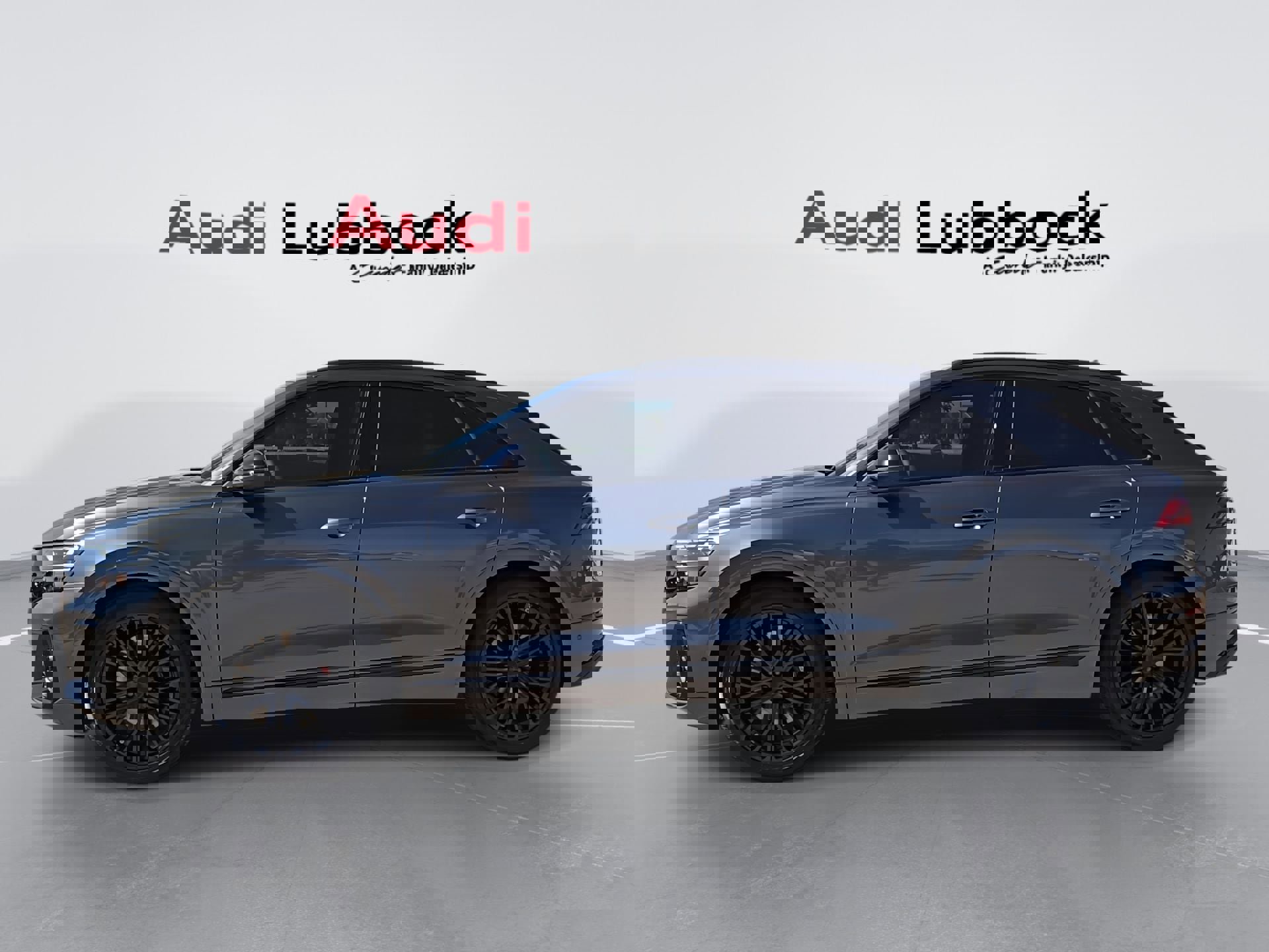 New 2026 Audi SQ8 Premium Plus AWD/4WD image 5