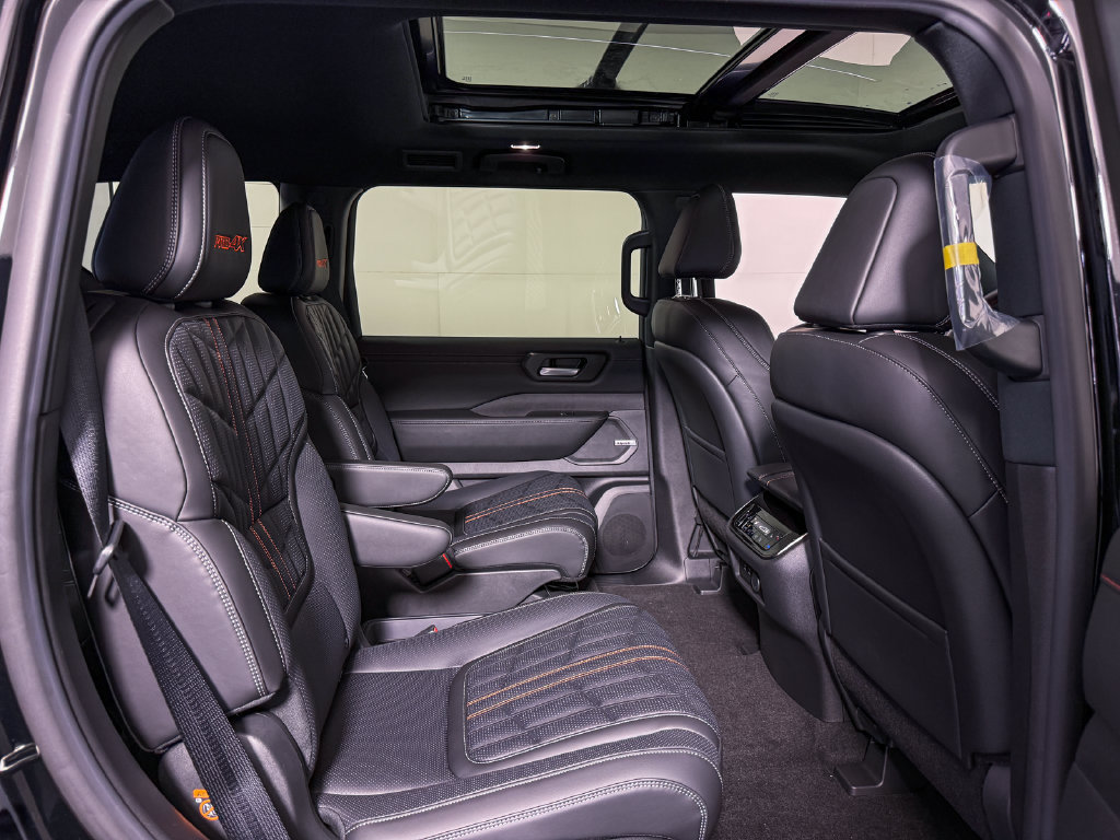 New 2026 Nissan Armada PRO-4X AWD/4WD image 33