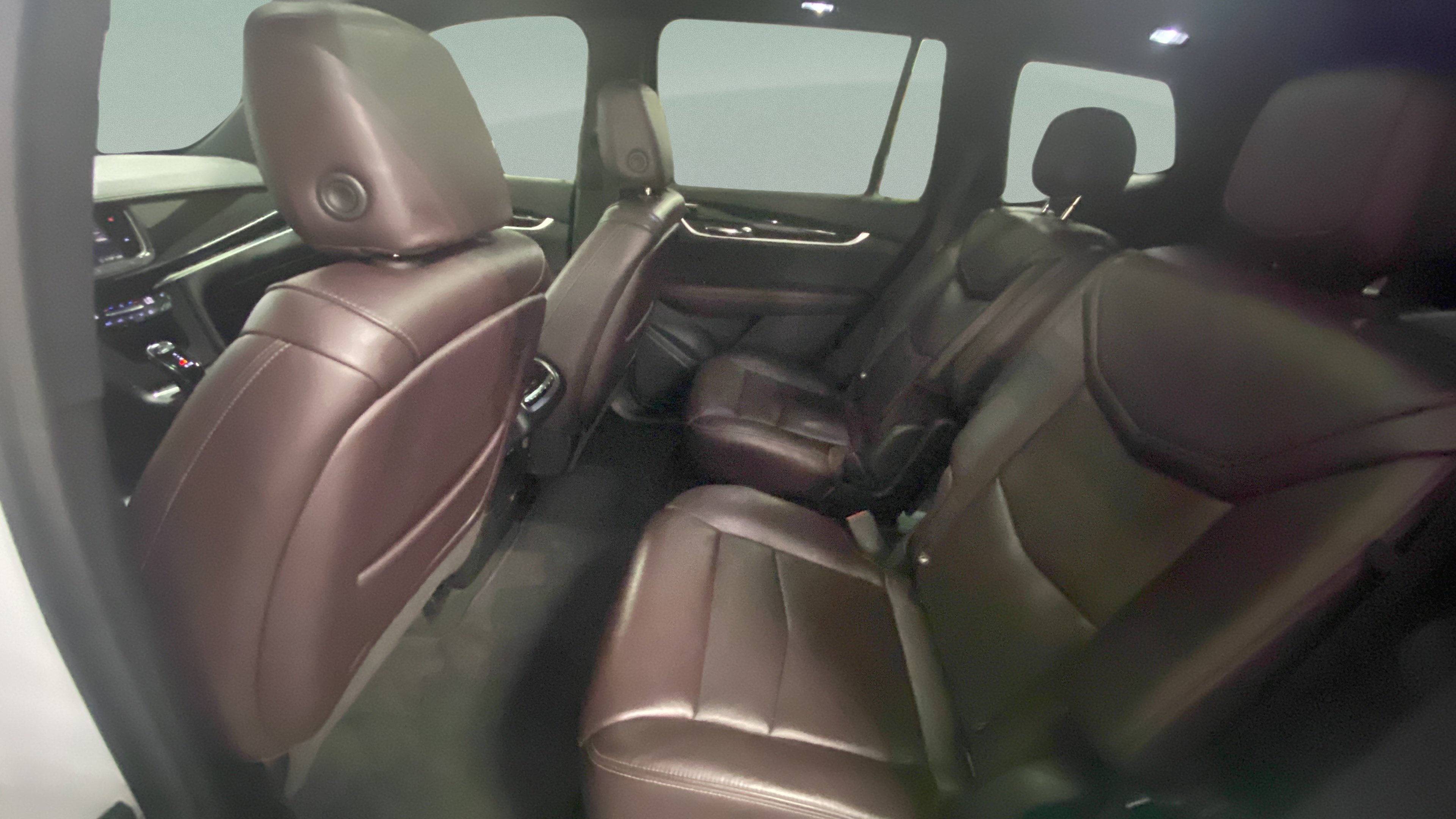 Used 2020 Cadillac XT6 Premium Luxury FWD image 19