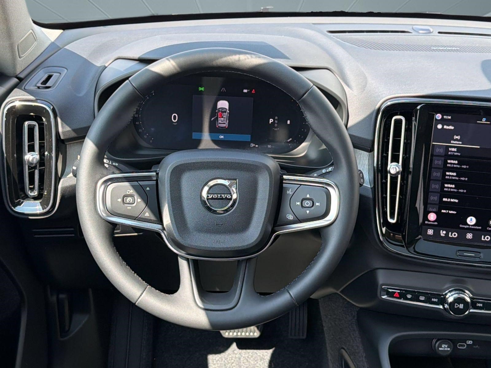 New 2026 Volvo XC40 B5 Ultra w/ Climate Package AWD/4WD image 11
