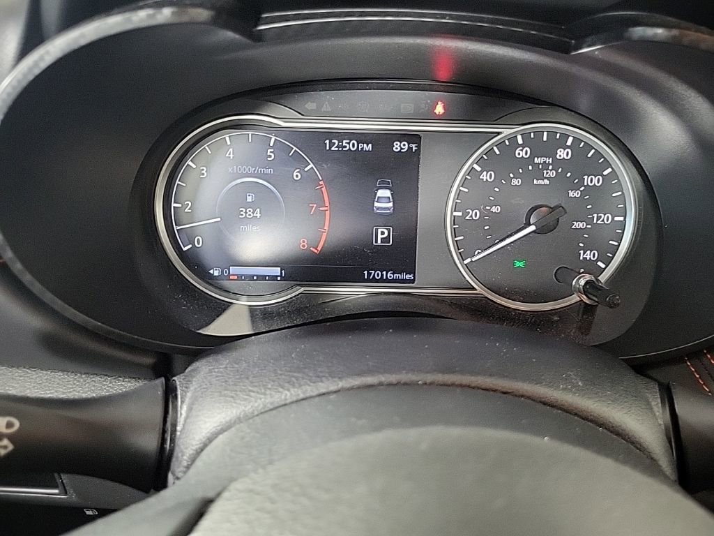 Used 2024 Nissan Versa SR image 14