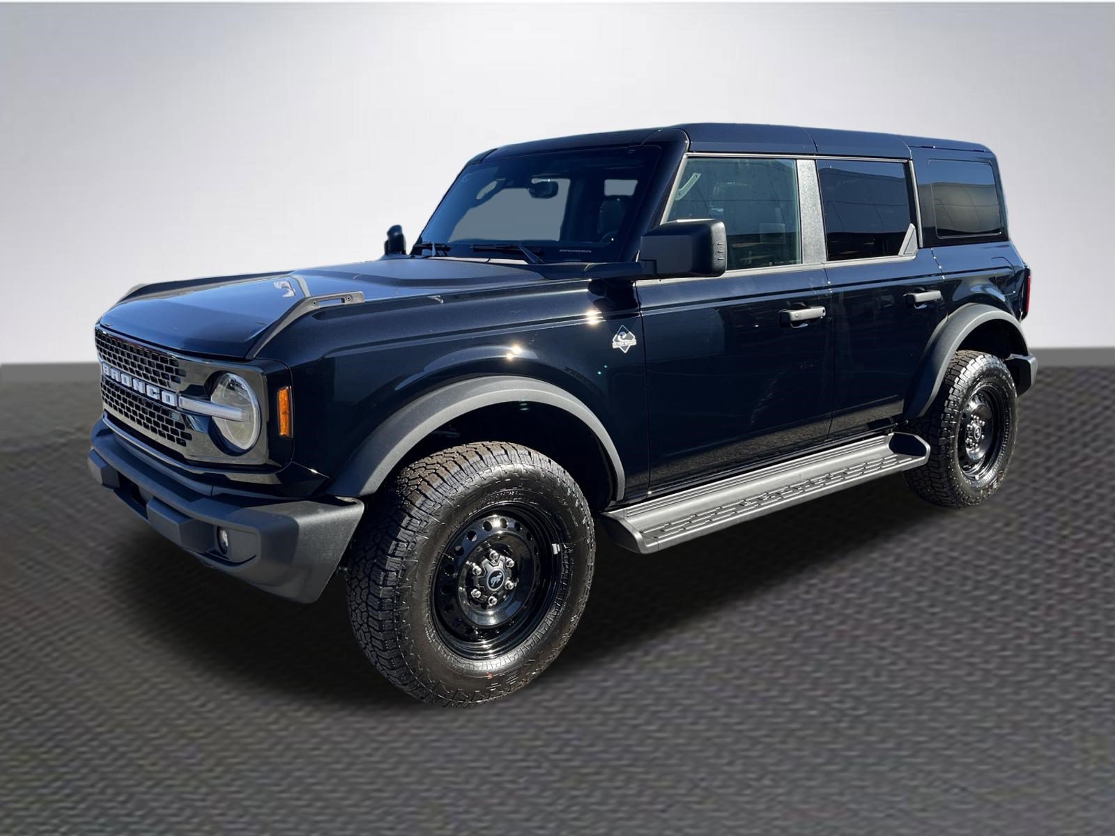 New 2026 Ford Bronco Outer Banks w/ Black Appearance Package AWD/4WD image 3