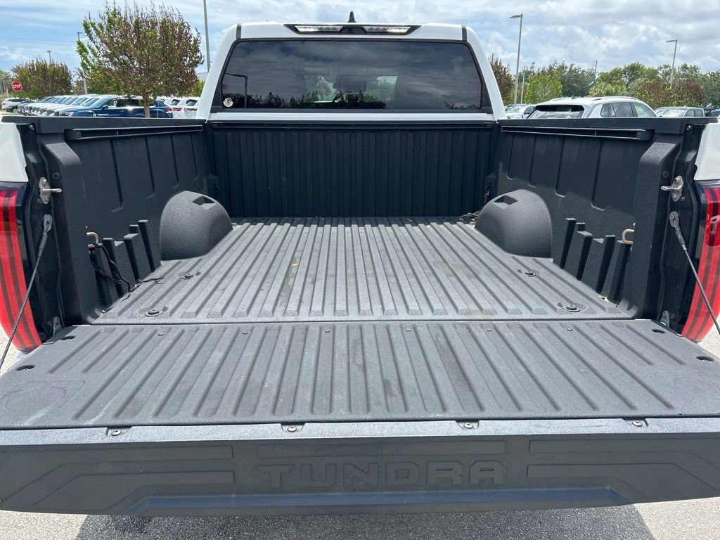 Used 2022 Toyota Tundra SR5 w/ SR5 Convenience Package AWD/4WD image 30