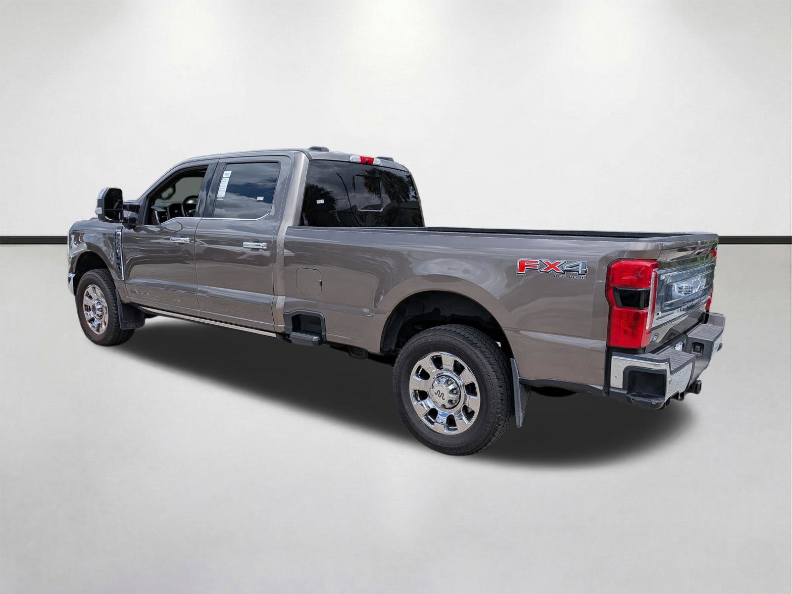 Used 2023 Ford F350 King Ranch w/ Chrome Package AWD/4WD image 6