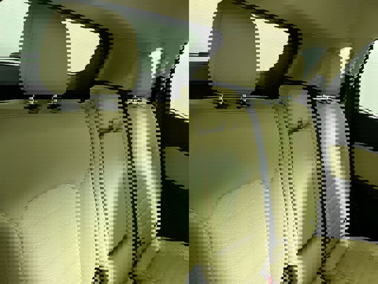 Used 2015 Ford Edge SEL image 34