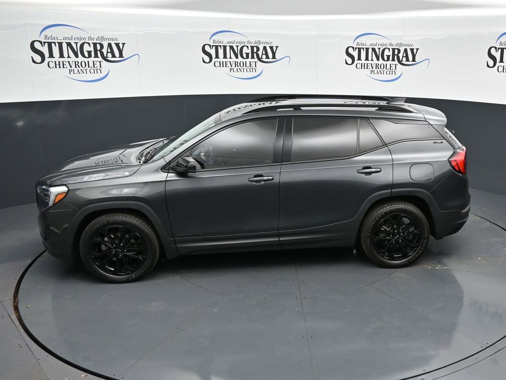 Used 2020 GMC Terrain SLE w/ Driver Convenience Package FWD image 12