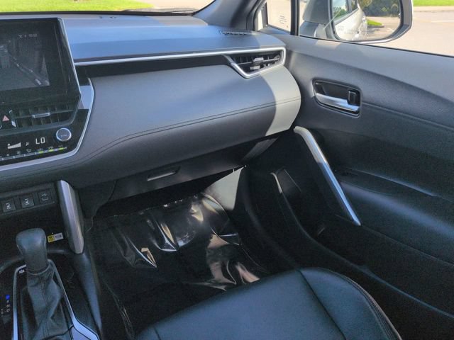 Used 2023 Toyota Corolla Cross AWD Hybrid w/ Convenience Package image 17