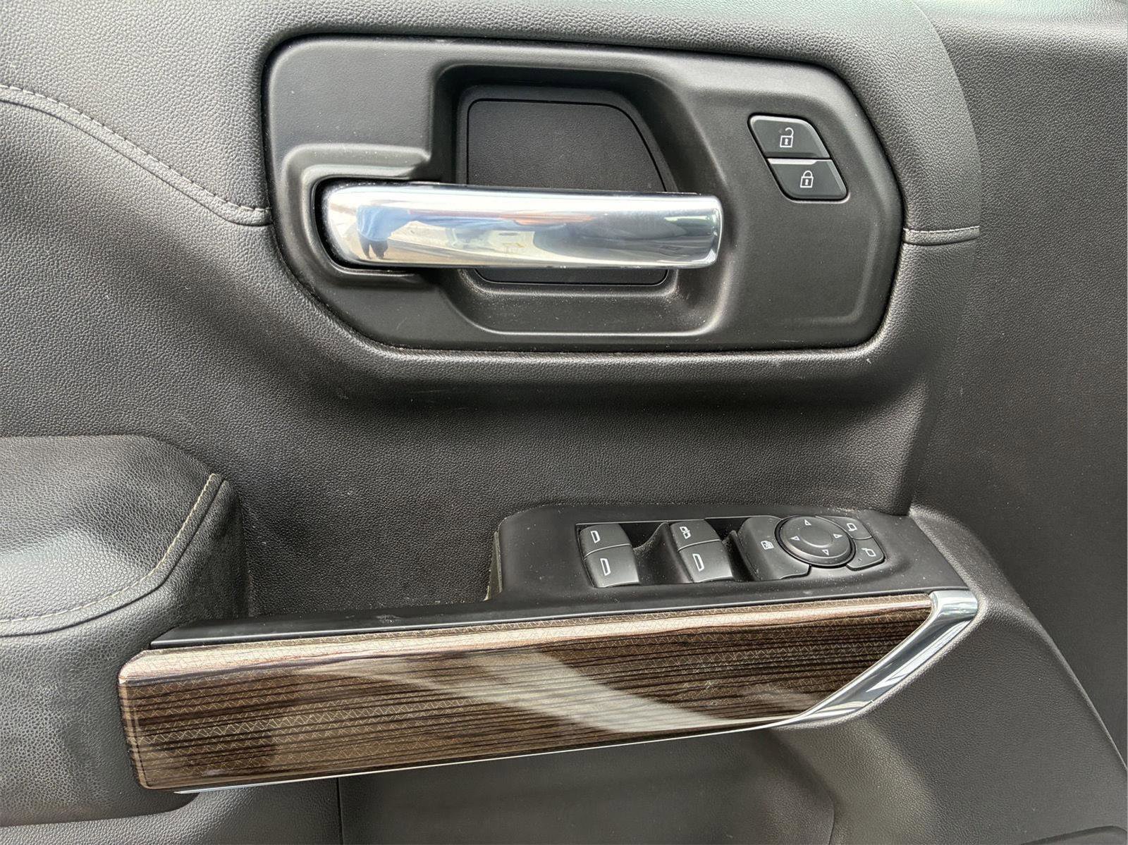 Used 2020 Chevrolet Silverado 1500 LT Trail Boss image 23