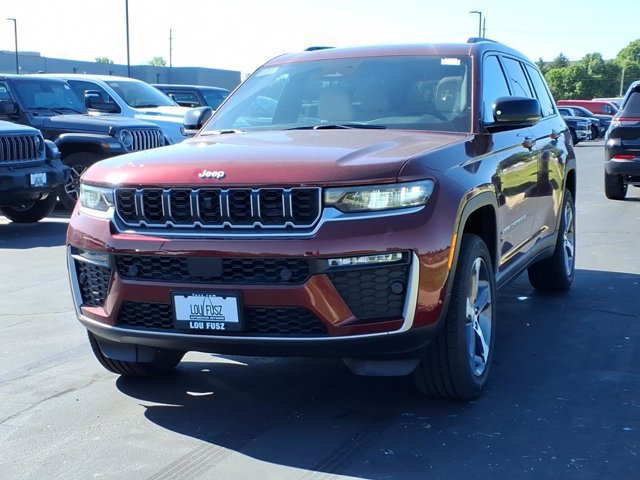 New 2026 Jeep Grand Cherokee L Limited w/ Luxury Tech Group II AWD/4WD image 2