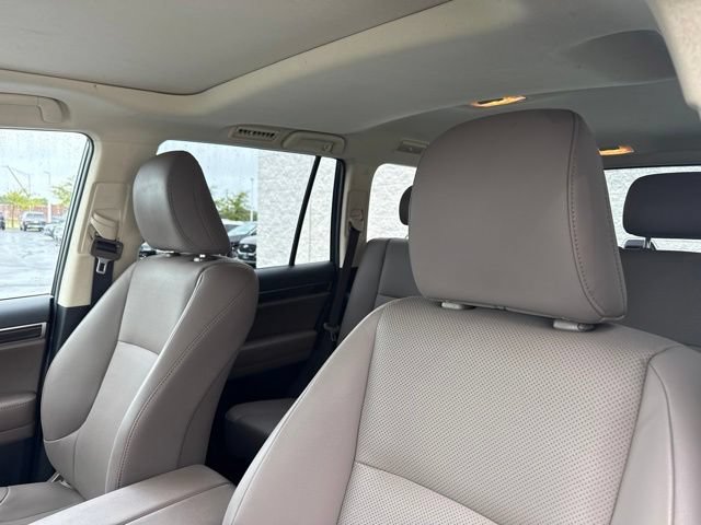 Used 2022 Lexus GX 460 Premium w/ Premium Package AWD/4WD image 13