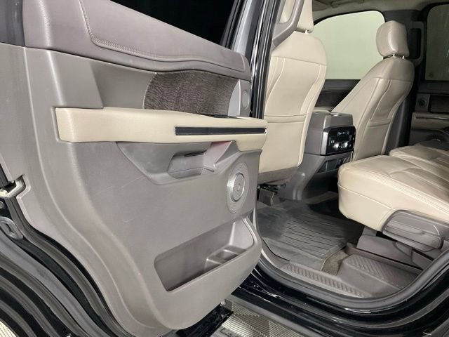 Used 2018 Ford Expedition Limited w/ Equipment Group 301A image 17