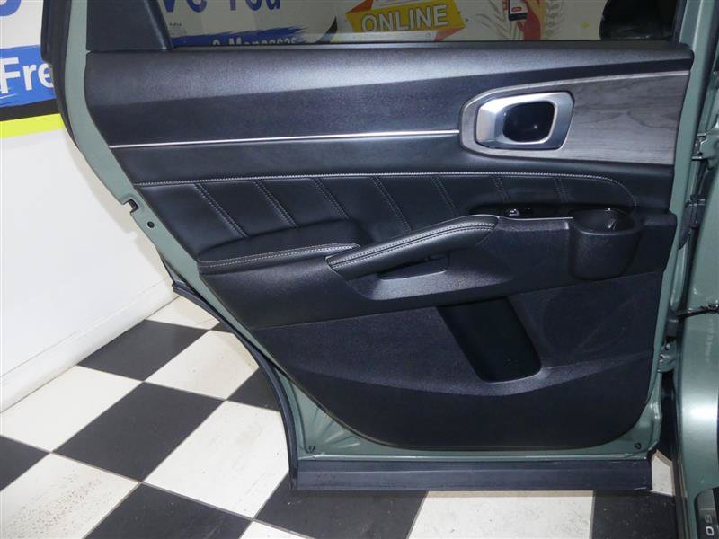 Used 2025 Kia Sorento SX AWD/4WD image 33