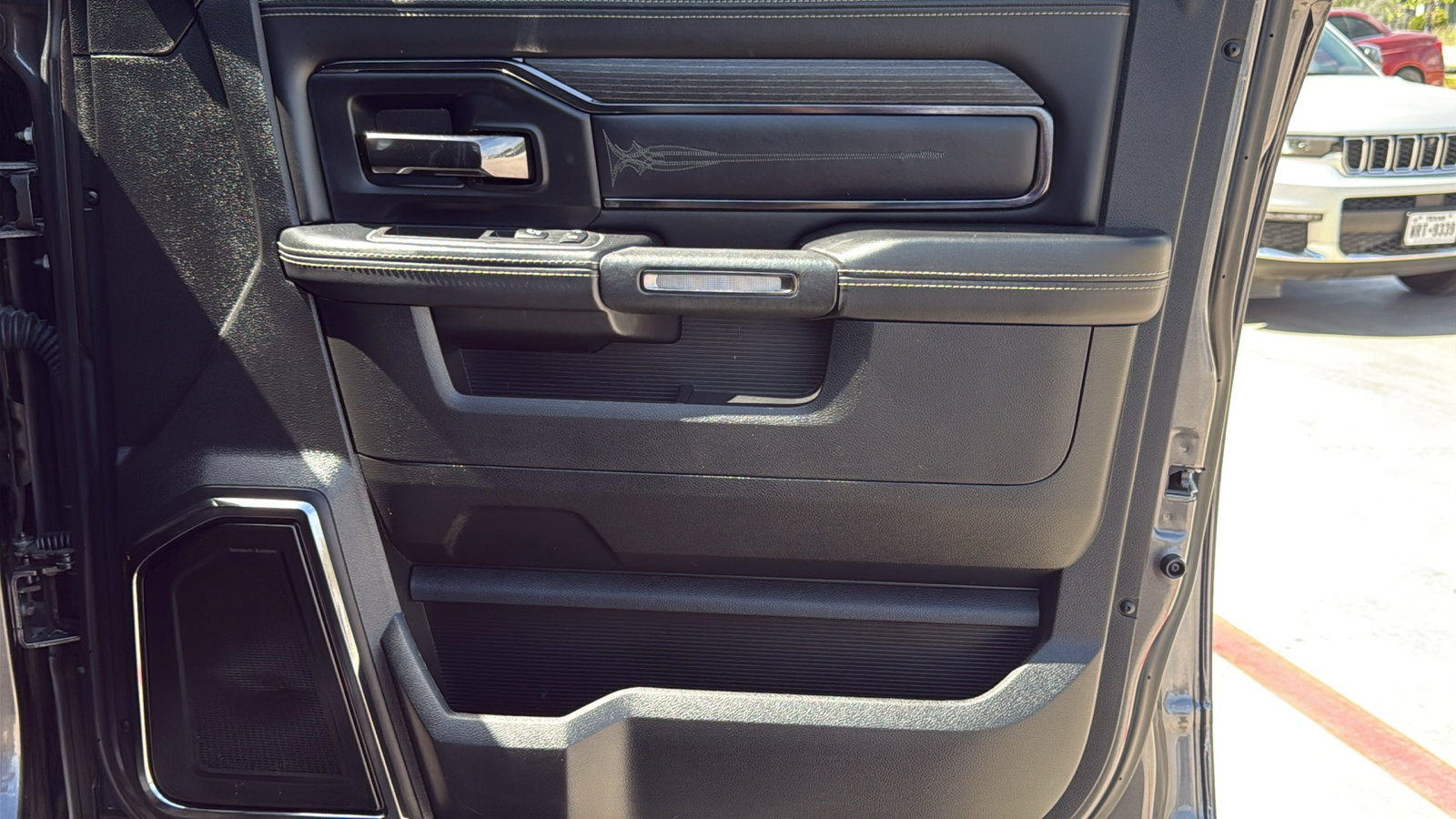 Certified 2022 RAM 2500 Limited image 29