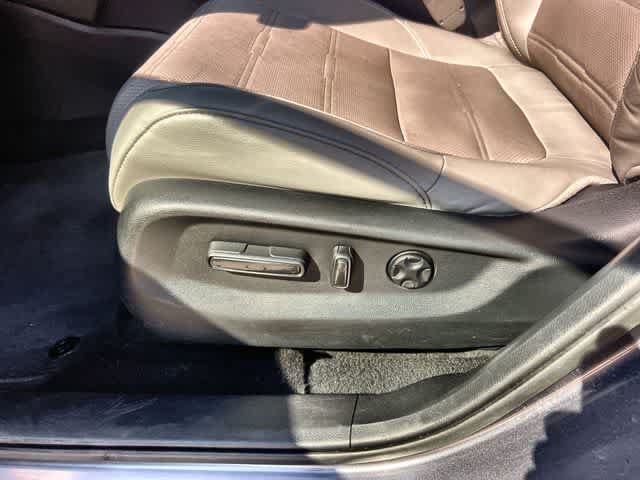 Used 2020 Honda CR-V EX-L image 31
