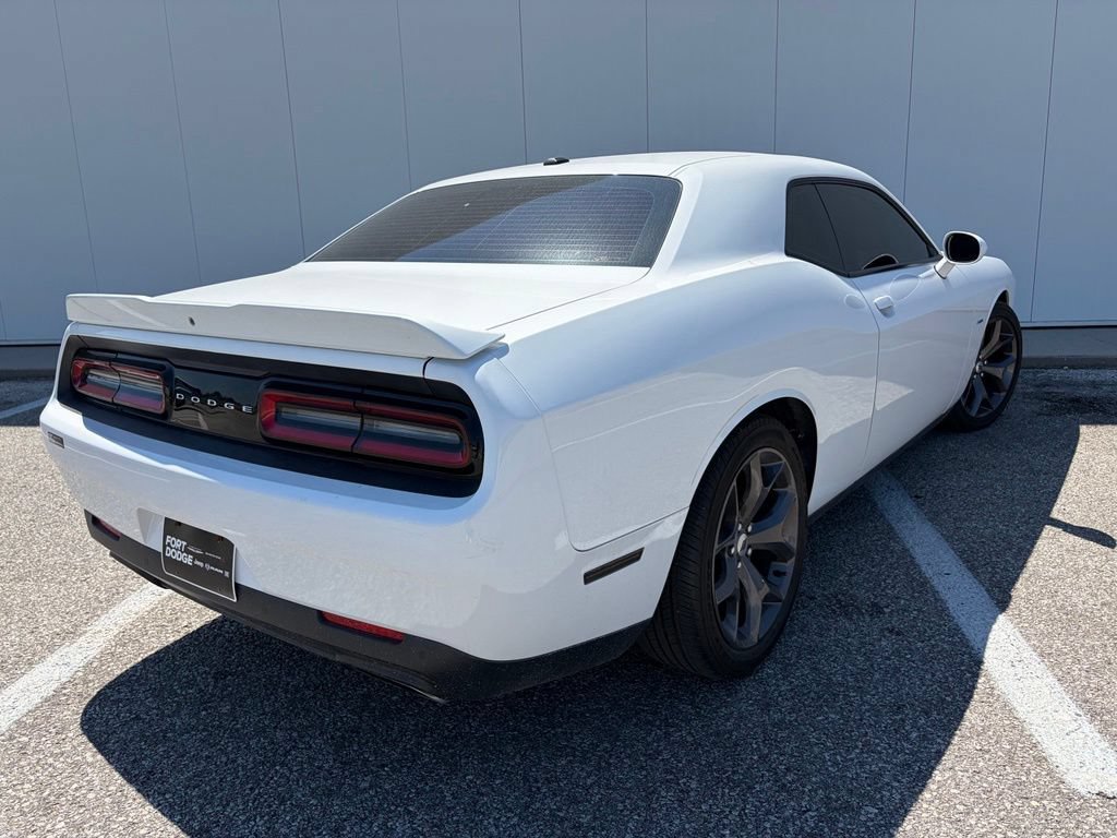 Used 2019 Dodge Challenger R/T RWD image 7