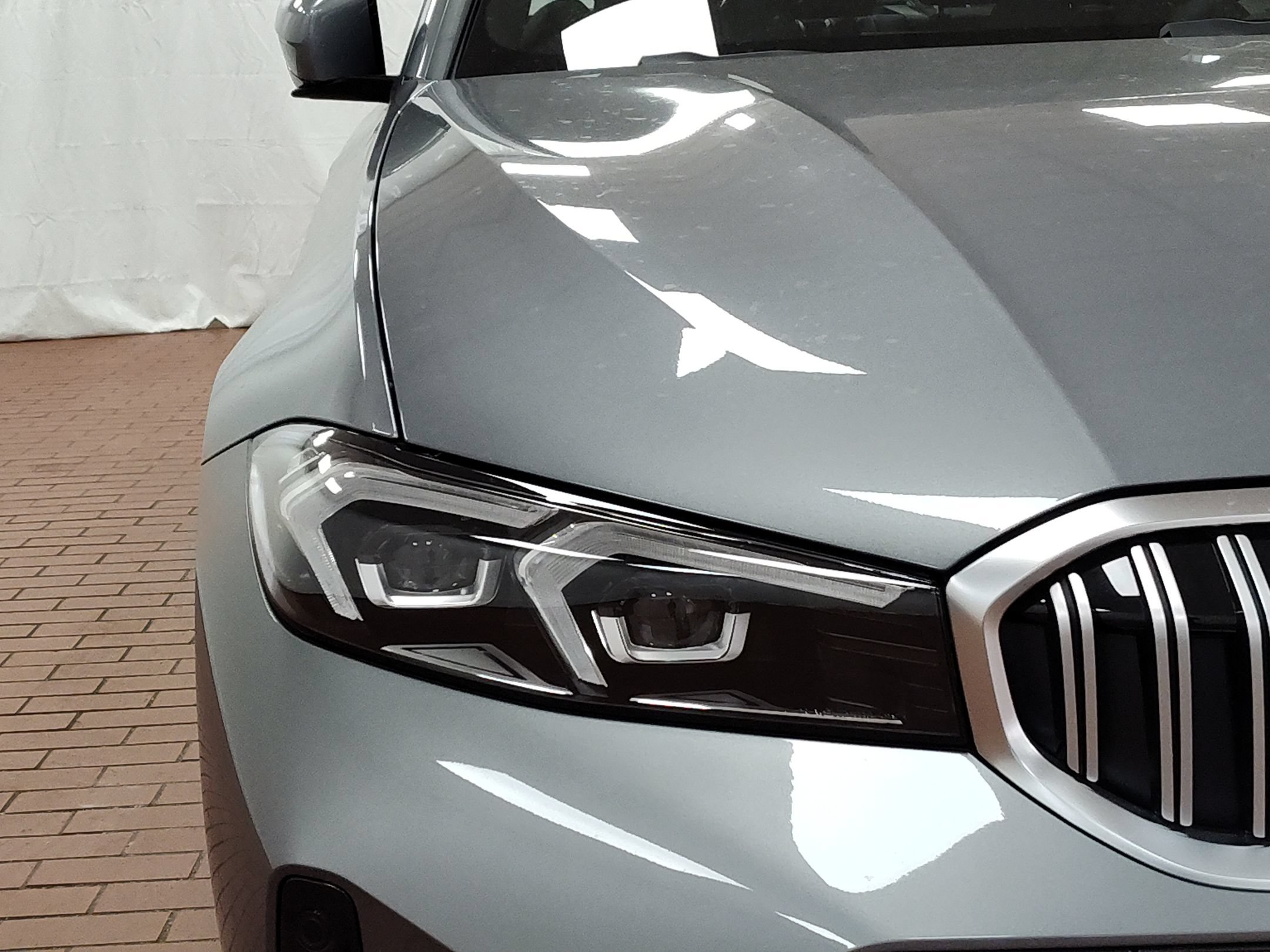 Used 2026 BMW 330i Sedan w/ M Sport Package RWD image 9