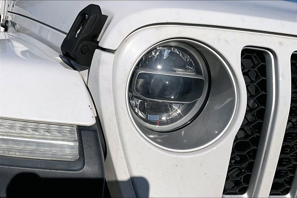 Certified 2020 Jeep Gladiator Overland image 29